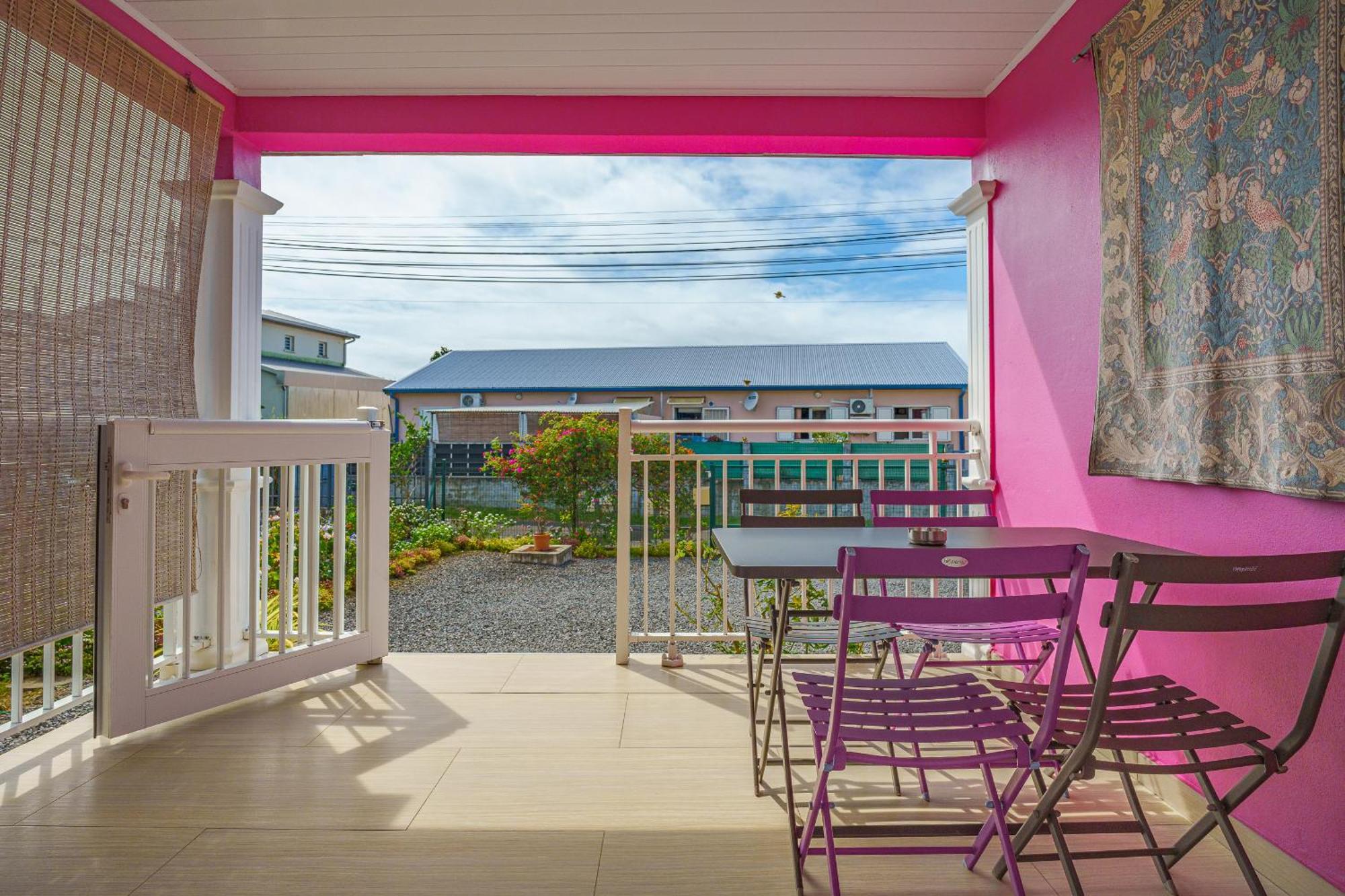 Le Tuit-Tuit - Un Nid Douillet Apartman Sainte-Suzanne Kültér fotó